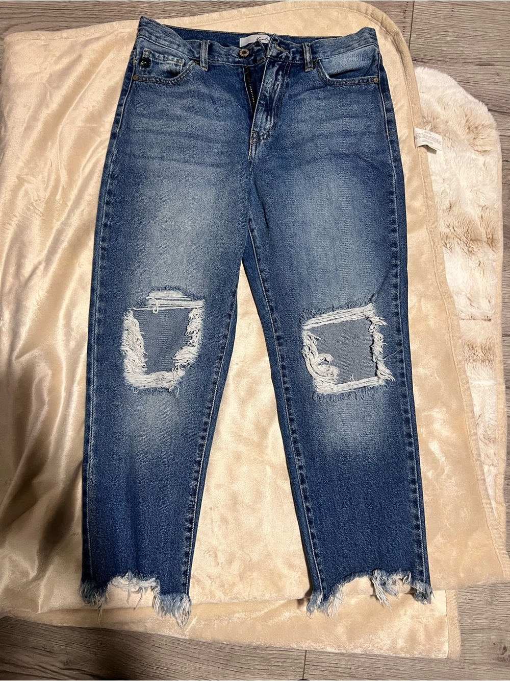 KanCan Medium Blue Distressed Ankle Crop Jeans